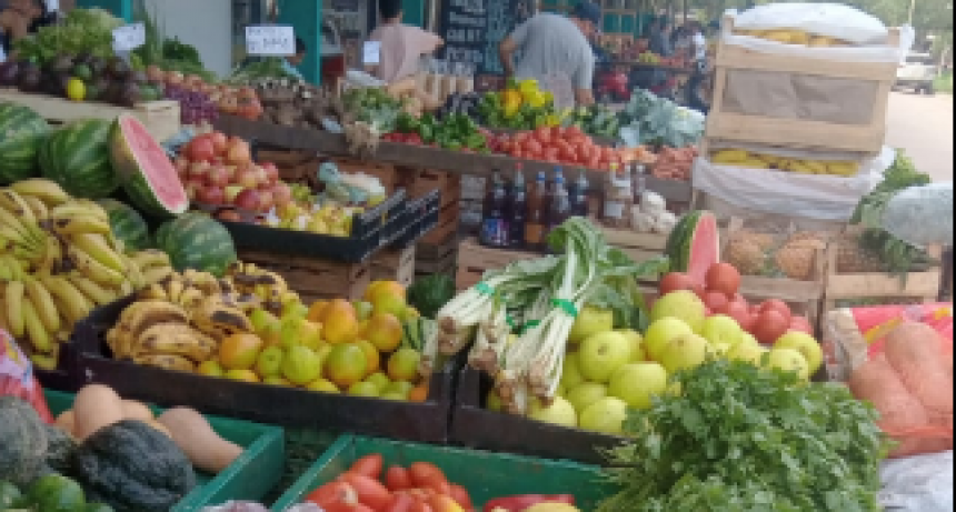 El programa “El Mercado en Tu Ciudad” acerca productos frutihortícolas a cada barrio capitalino