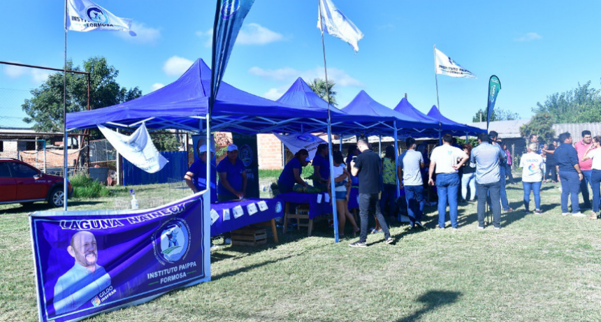 El Quebrachito recibió a la feria paippera itinerante