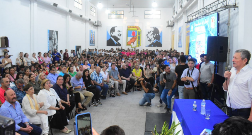 El gobernador Gildo Insfrán estuvo en la presentación del libro “Formosa, modelo y proyecto”