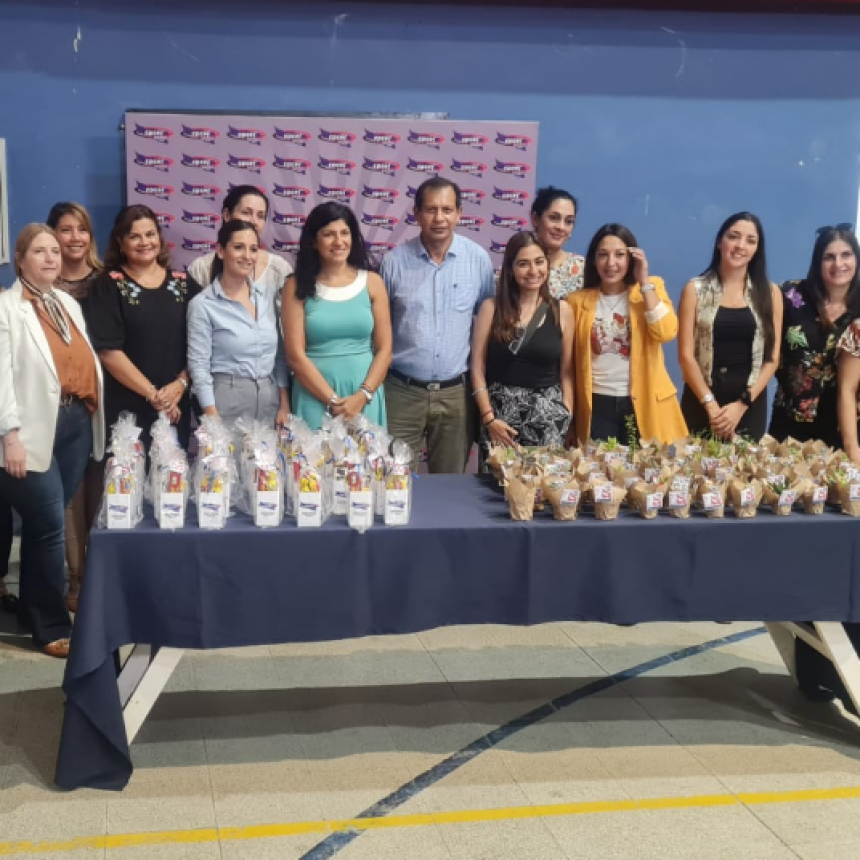 Con suma alegr&iacute;a por su accionar cotidiano, el Consejo de Ciencias Econ&oacute;micas agasaj&oacute; a las mujeres que conforman la entidad