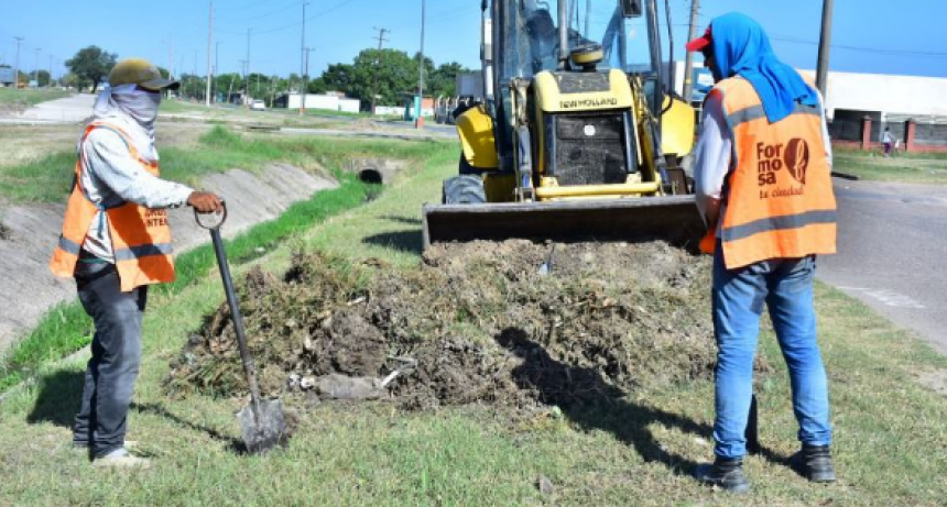 Activa intervención comunal para la mejora de arterias, el mantenimiento de desagües y la higiene integral