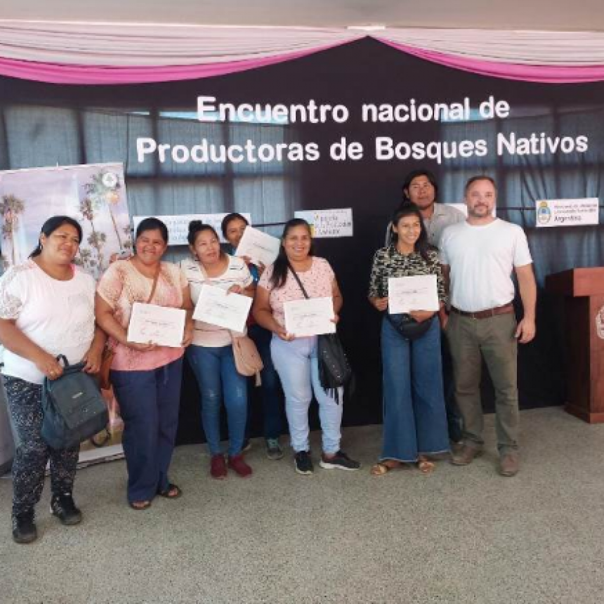 Se realizó con éxito el 1° Encuentro Nacional de Productoras de Bosques Nativos en Laguna Blanca