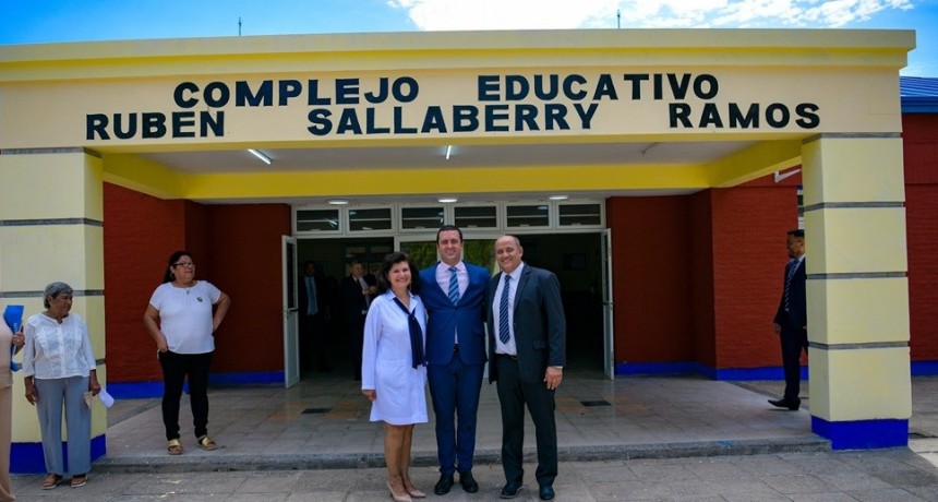 El vicegobernador Solís encabezó un acto por el 50° aniversario de la EPEP N° 346 de Laguna Blanca