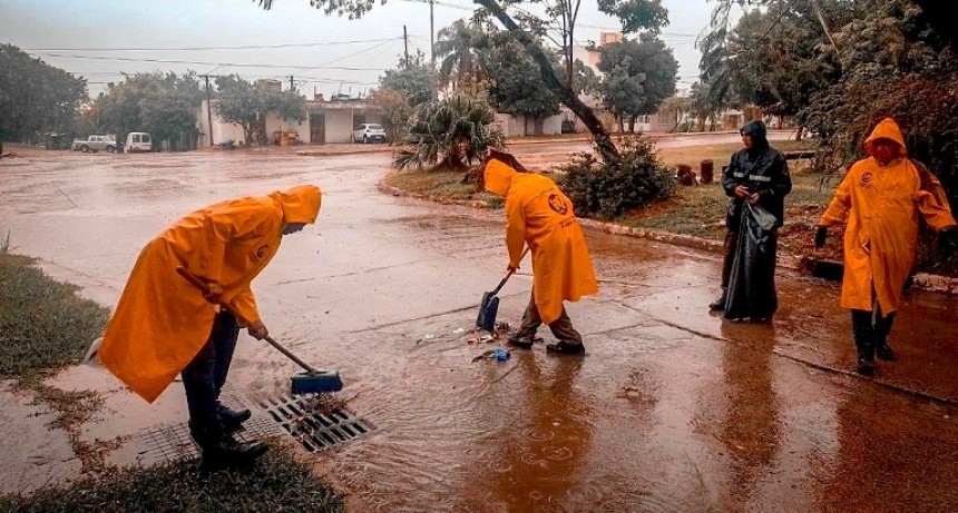 La Municipalidad trabajó en varios sectores de la ciudad para evitar anegamientos