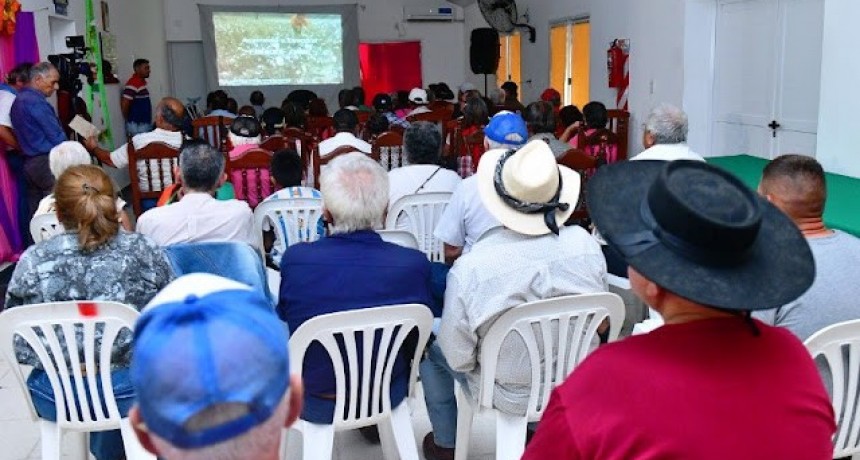 Casa de la Solidaridad: Los adultos mayores disfrutan de las tardes de cine