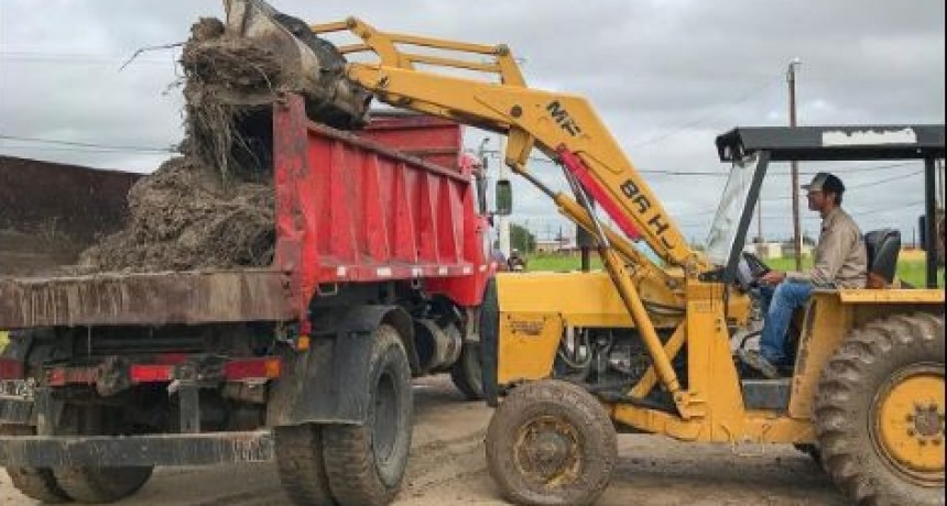 LAS CUADRILLAS MUNICIPALES SIGUEN TRABAJANDO