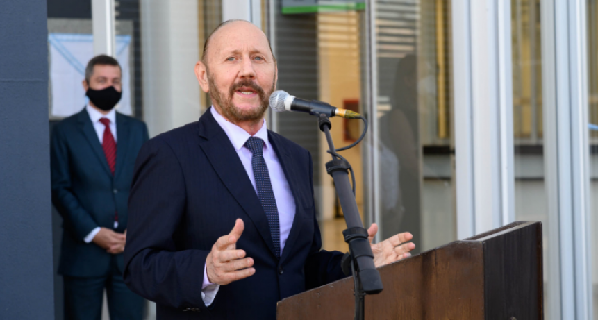 El Gobernador rindió homenaje a los caídos y veteranos de la Guerra de Malvinas