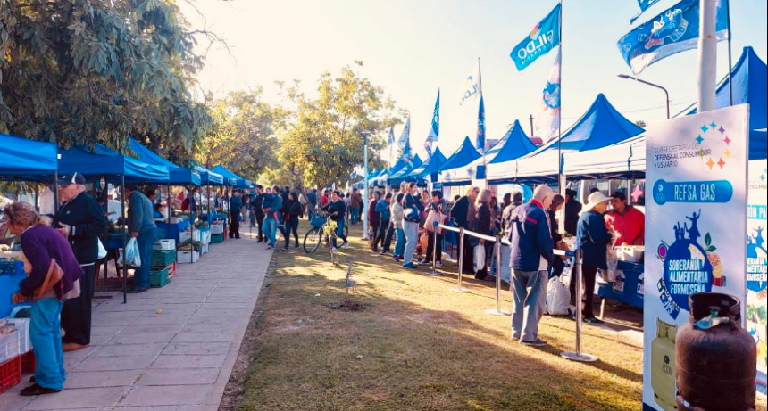 Soberanía Alimentaria Formoseña en El Colorado: venta exitosa y firma de acuerdo con el Municipio