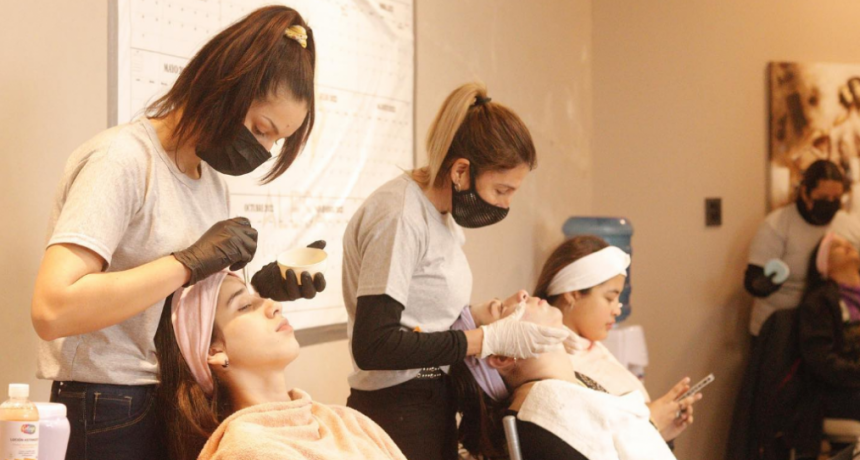 La Escuela de Artes y Oficios genera gran interés en la ciudadanía