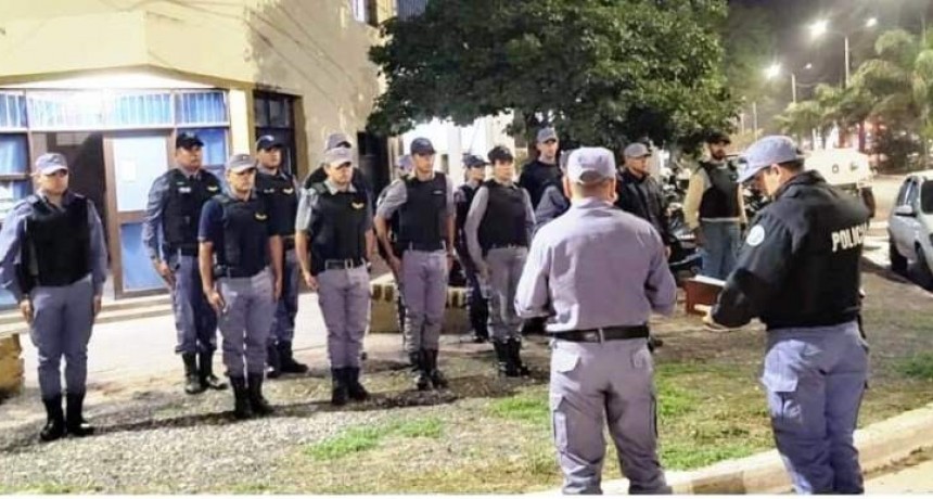 La Policía realizó un amplio dispositivo de prevención en Las Lomitas