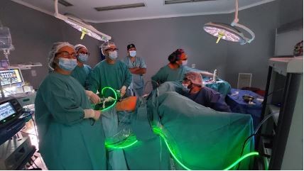 El HAC incorporó una nueva técnica en cirugía ginecológica con verde de indocianina