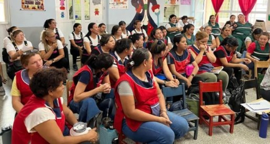 Capacitación continua para el personal de los Centros de Desarrollo Infantil en protección infantil