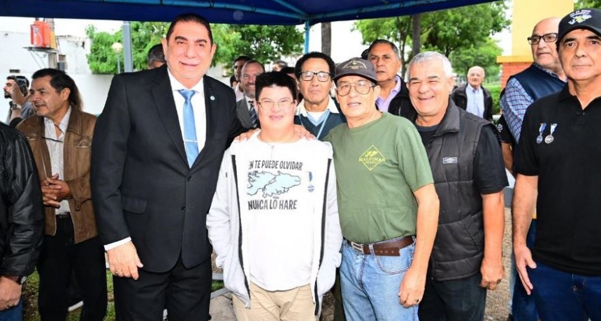  FORMOSA RINDE HOMENAJE A LOS HÉROES DE MALVINAS  