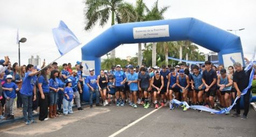 La “Maratón Azul” por la toma de conciencia sobre el autismo logró una enorme convocatoria