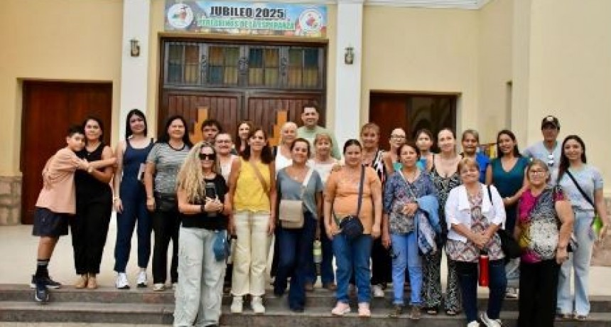 La Comuna realizó la tradicional visita a las Siete Iglesias por Semana Santa