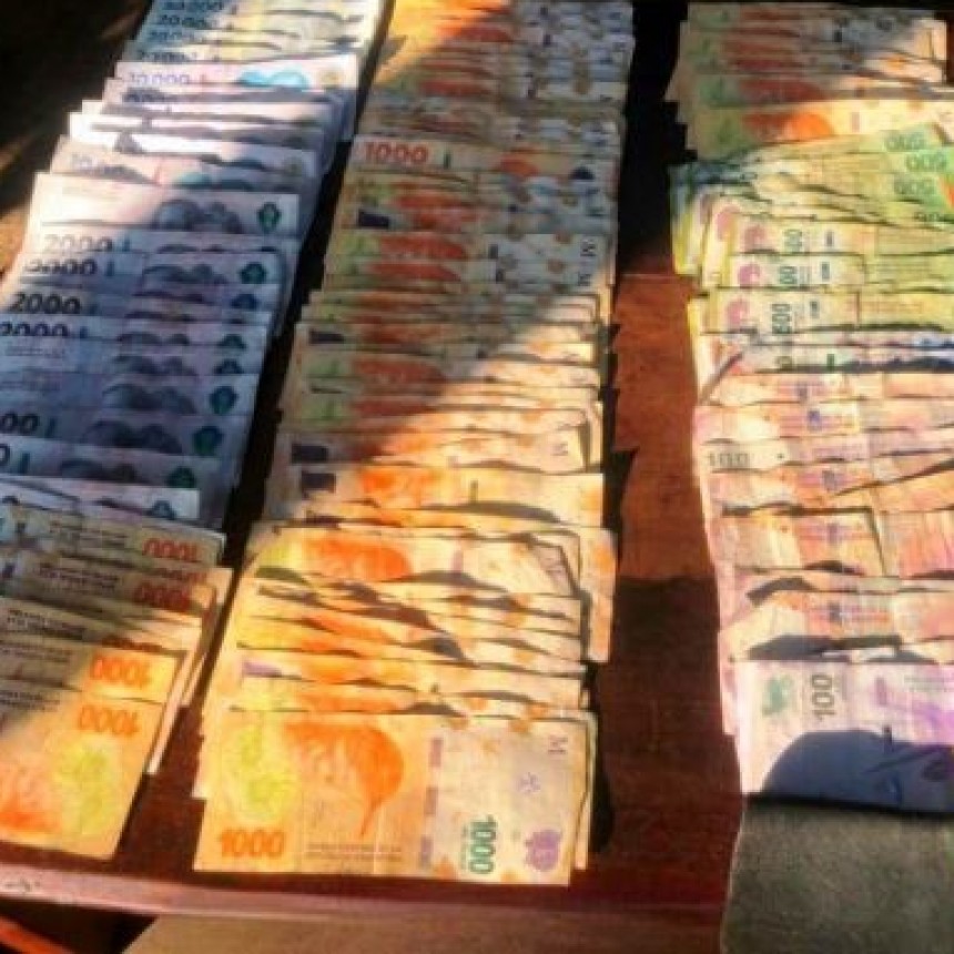 Dos mujeres robaron dinero de una estación de servicios, una de ellas se encuentra detenida