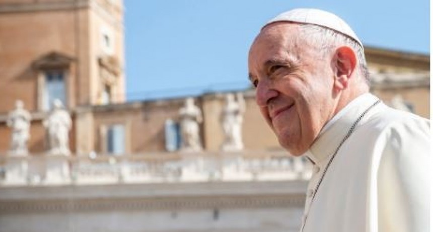 Emotiva despedida del gobernador Insfrán al Papa Francisco