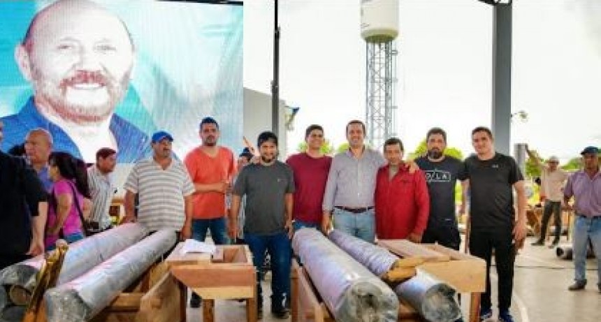 Fischer subrayó que la decisión del gobernador Insfrán “es apoyar en todo” a los ladrilleros de Las Lomitas