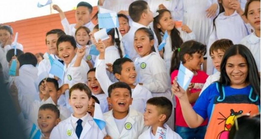 Férrea defensa a la educación pública provincial: “Un trabajo institucional que lo hacemos entre todos”