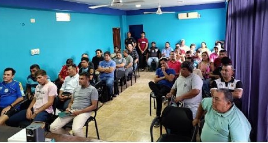Los árbitros formoseños recibieron capacitación de AFA