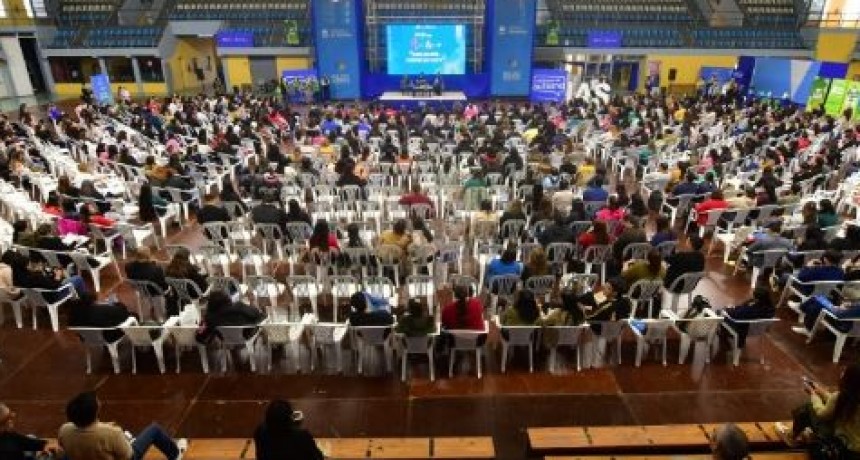 Alrededor de 2400 personas participaron de una jornada sobre autismo en el Estadio Cincuentenario