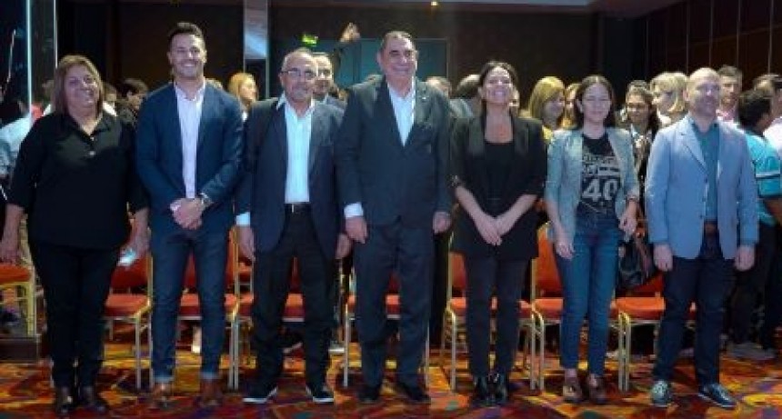 El intendente Jofré presentó la 1ra. Escuela Municipal de Desarrollo Democrático y Ciudadano