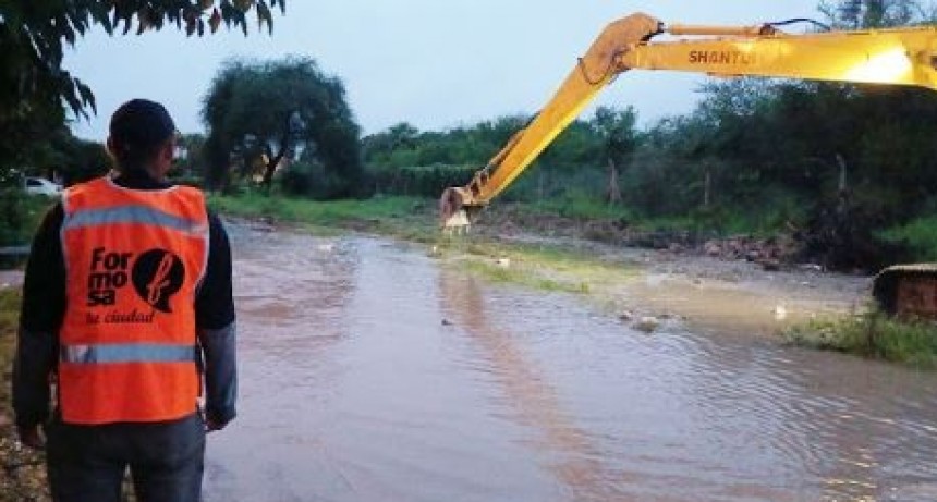 La Municipalidad trabajó en distintos sectores ante las persistentes lluvias del jueves