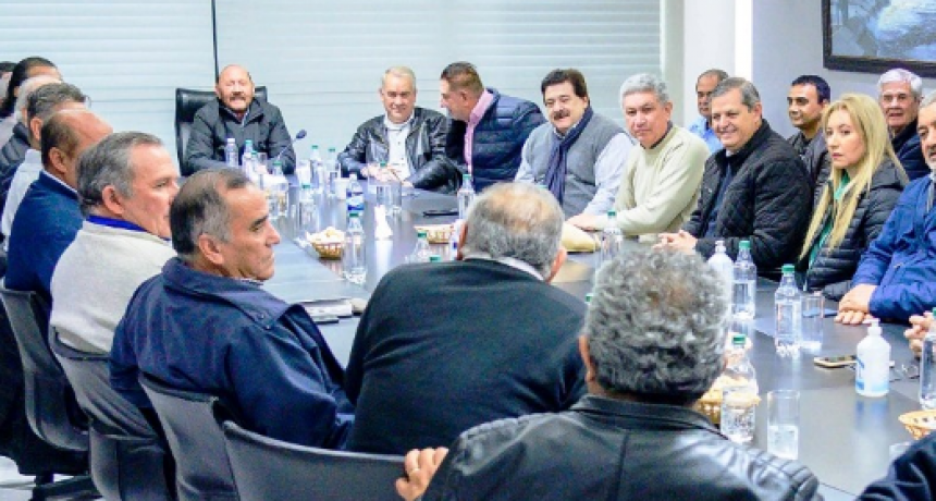 El gobernador Insfrán se reunió con los intendentes