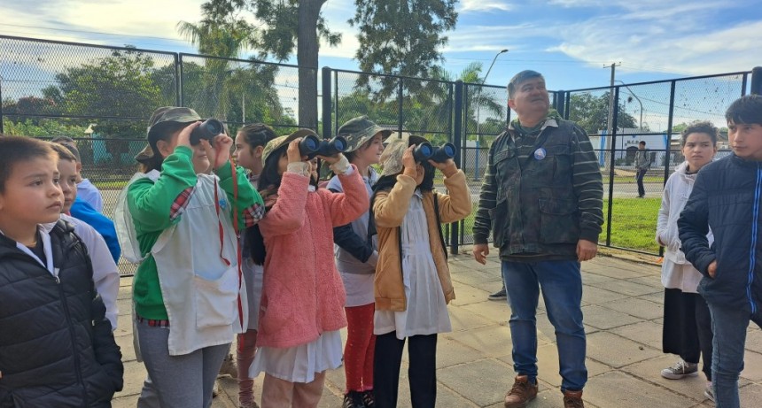 Dictan charla sobre avistaje de aves y los tucanes en El Espinillo