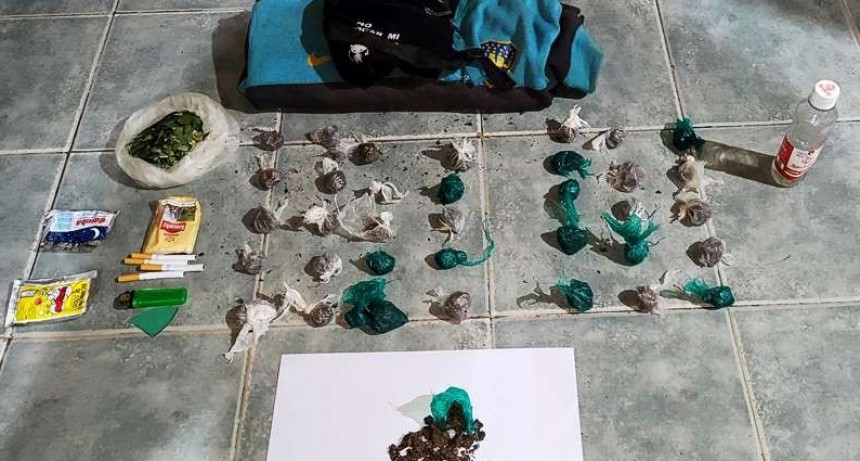 Se demoró a un sujeto que tenía marihuana en su poder