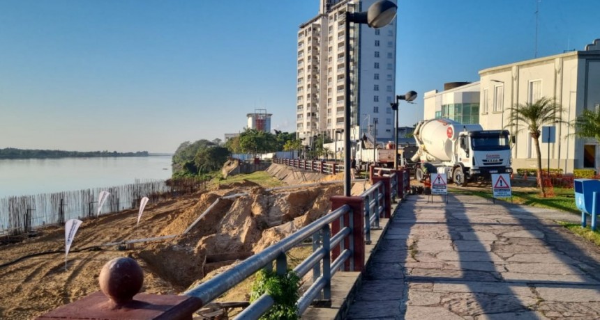 Prosigue la ejecución de muro de contención en la Costanera capitalina