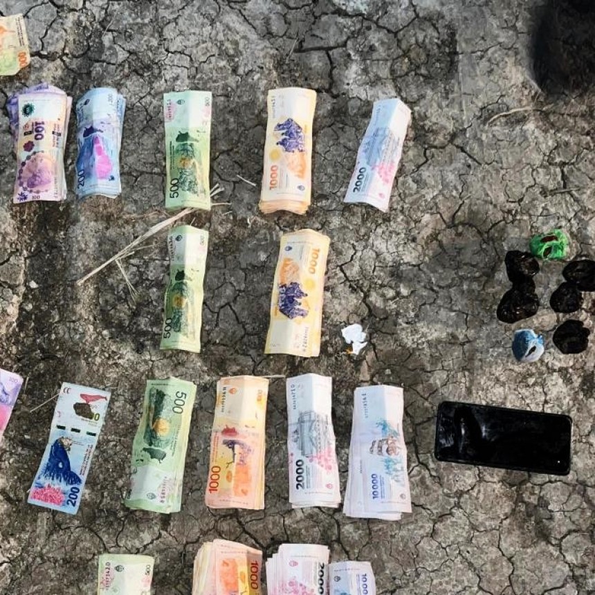 Un presunto dealer fue detenido con marihuana y más de 300 mil pesos en el San José Obrero
