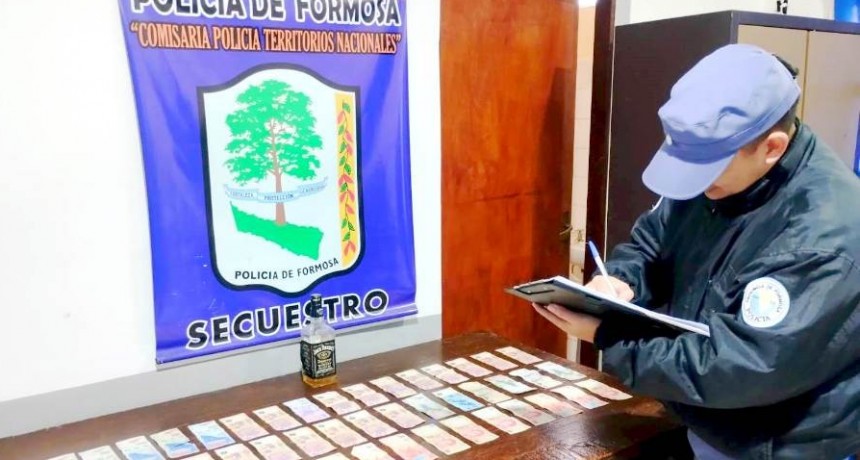 Robaron dinero de un comercio y fueron detenidos en plena huida
