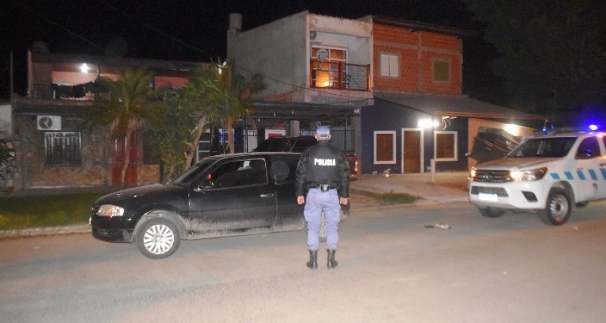 En pocos minutos, la Policía recuperó un automóvil hurtado en el barrio Eva Perón