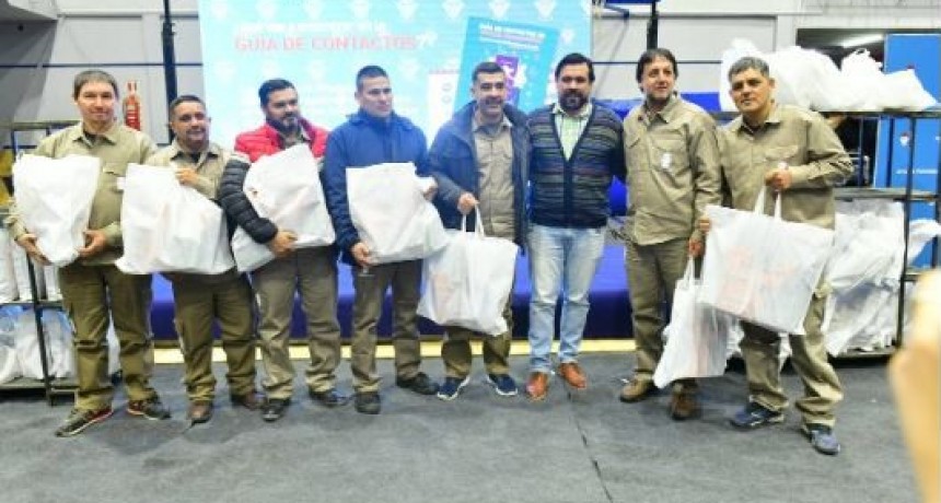 La Subsecretaría de Empleo entregó indumentaria a trabajadores del programa Oficios Formosa