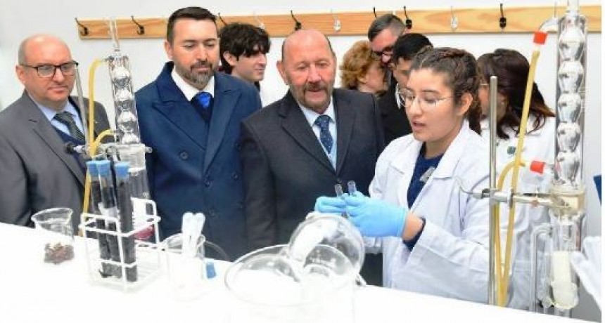 En histórica jornada, el gobernador Insfrán inauguró el edificio del Instituto Politécnico