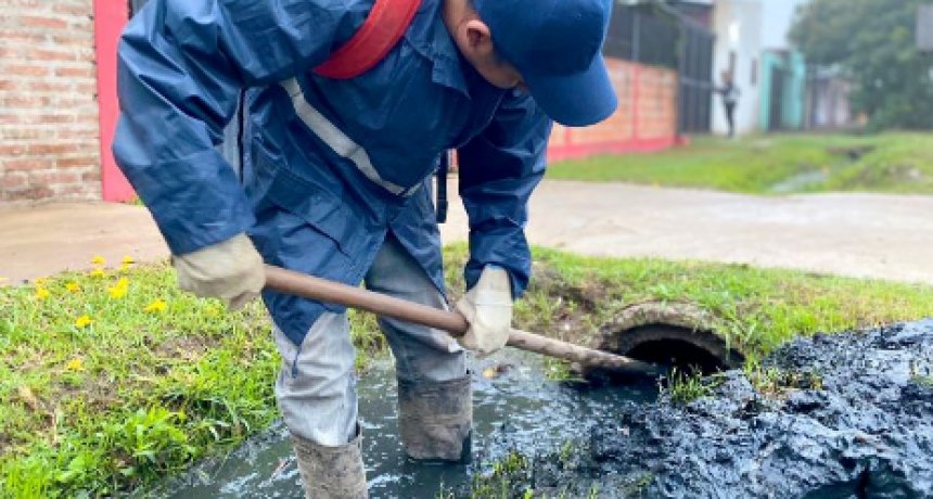 Prosiguen las tareas para optimizar desagües pluviales en la ciudad