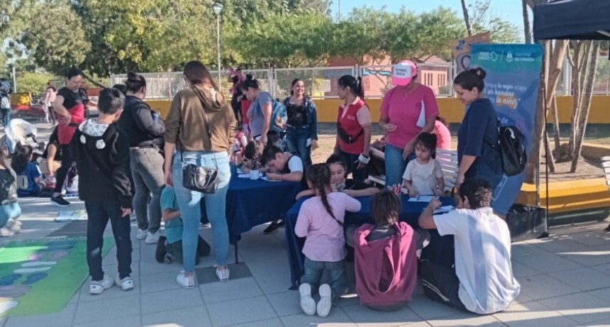 Las familias disfrutaron de una divertida tarde en el Paraíso de los Niños