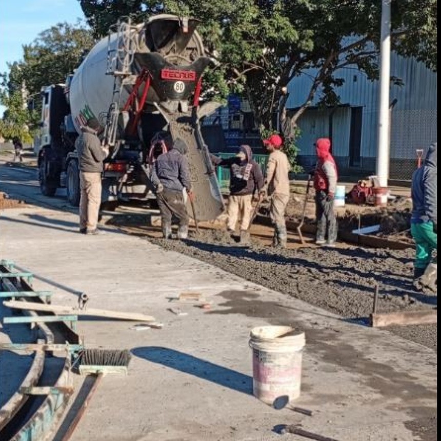LA COMUNA SUMÓ NUEVOS PUNTOS DE BACHEO AL MANTENIMIENTO DE ARTERIAS CAPITALINAS