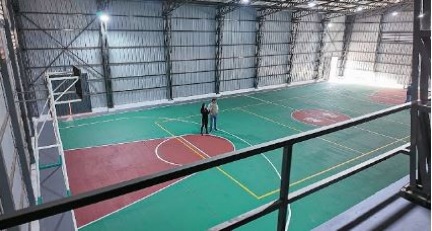 Ultiman detalles para la apertura del Polideportivo cubierto en el barrio Simón Bolívar