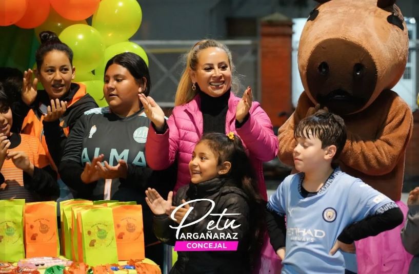 Enredados suma humor al stream de Angaú Play