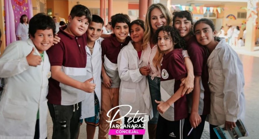 ¡40 años educando con amor, valores y compromiso! 