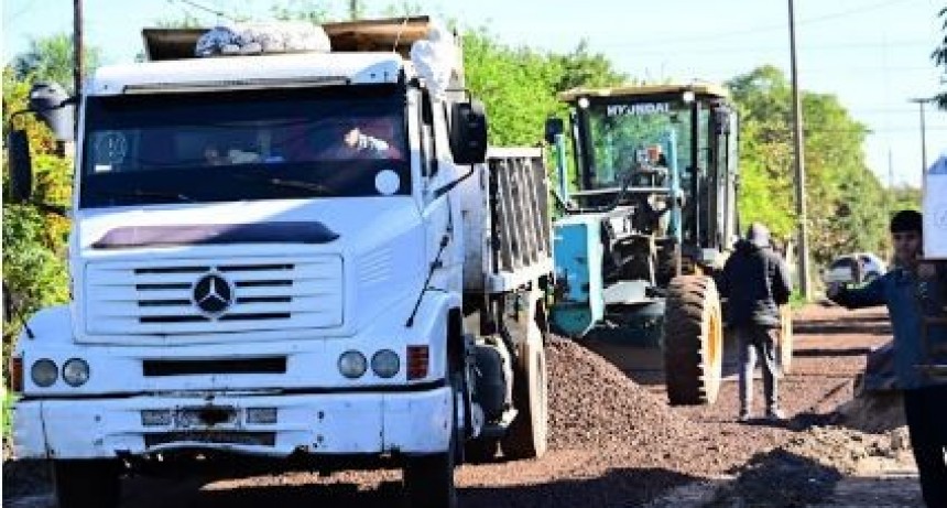 La Municipalidad concluye un trabajo de enripiado sobre una arteria del B° Simón Bolívar