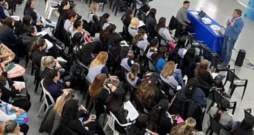 Educación llevó a cabo una nueva jornada de Alfabetización para el Nivel Inicial