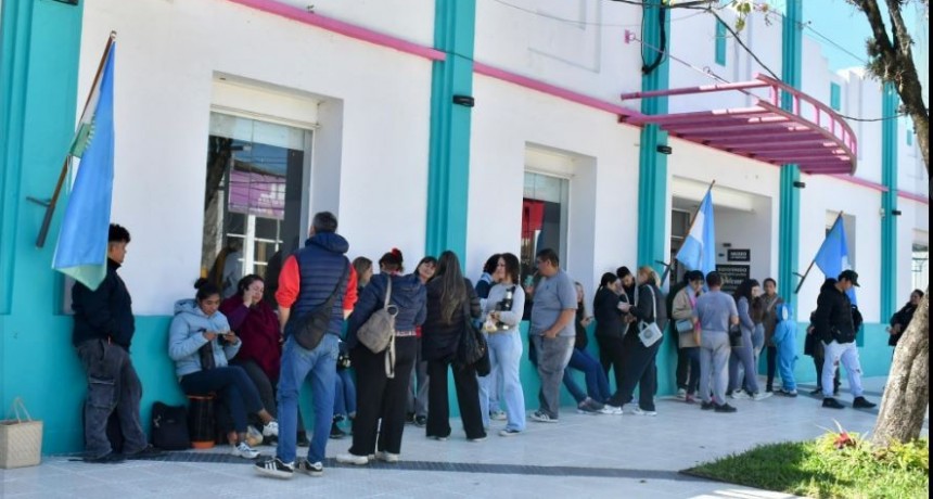 CON GRAN CONVOCATORIA ARRANCARON LAS INSCRIPCIONES PARA LA GRAN FERIA DEL "A TODA COSTA" 2025