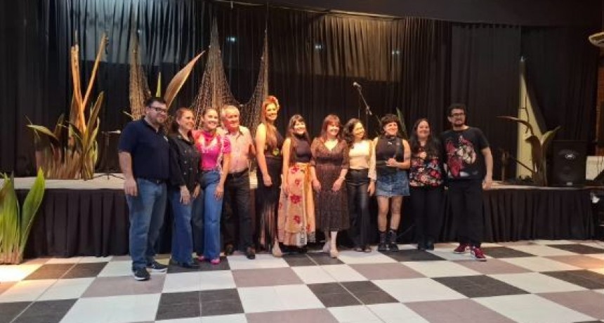 Maravillosa noche musical con “Cuando el río suena, cantos trae”