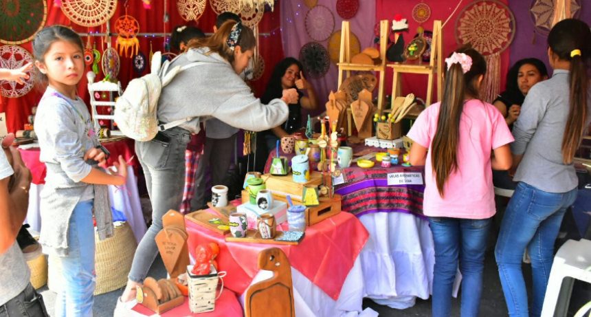 Fiesta del Pomelo: Artesanos y gastron&oacute;micos destacaron exitosa venta