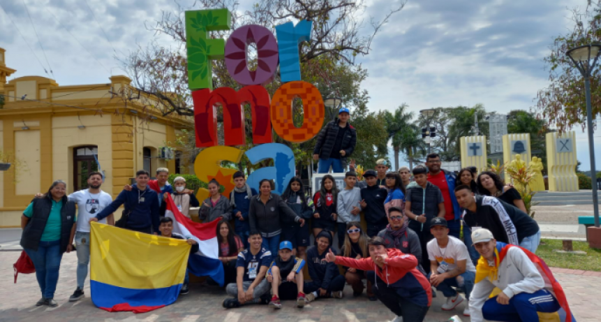 Grupo de j&oacute;venes de otras provincias y extranjeros qued&oacute; maravillado con la belleza de la ciudad