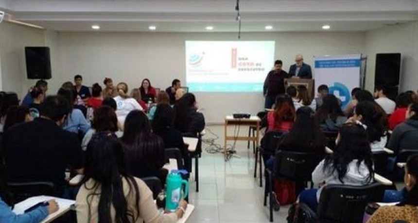 Tuvo lugar en la UNaF charla sobre donaci&oacute;n de sangre y m&eacute;dula &oacute;sea