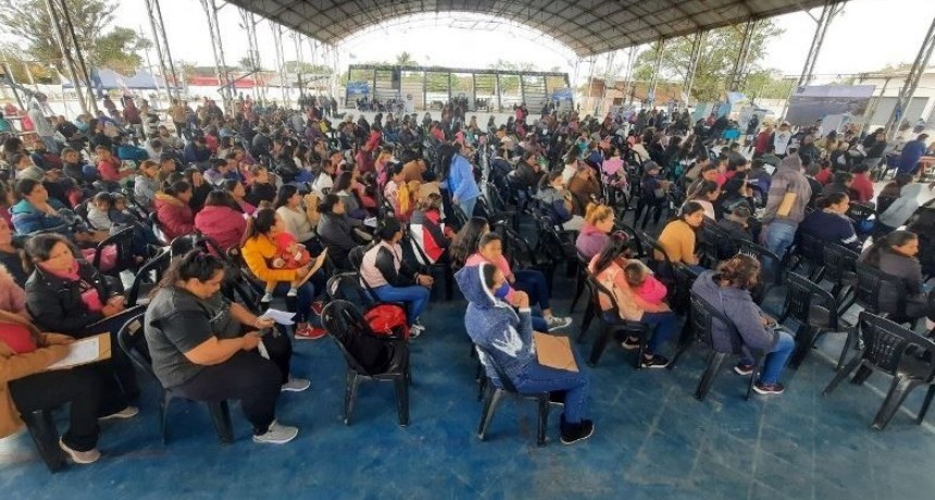 Piran&eacute;: Masiva concurrencia en el operativo integral de ANSES y la CPS